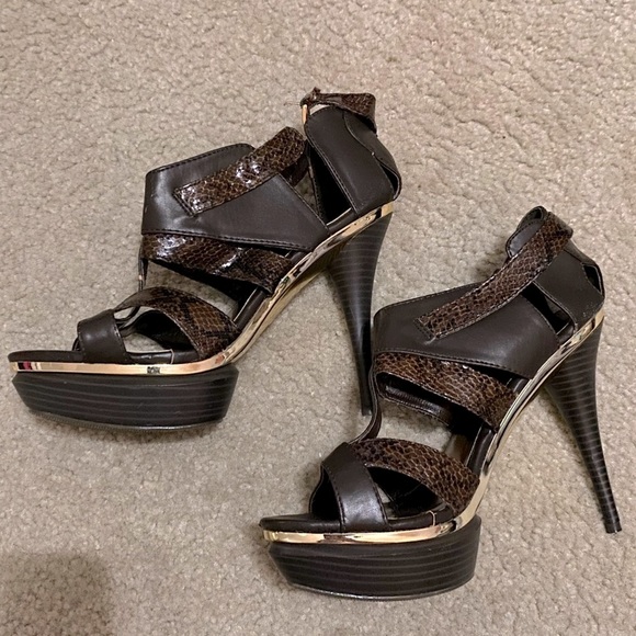 Brand New Pierre Dumas Brown heels with snakeskin print - Picture 6 of 8